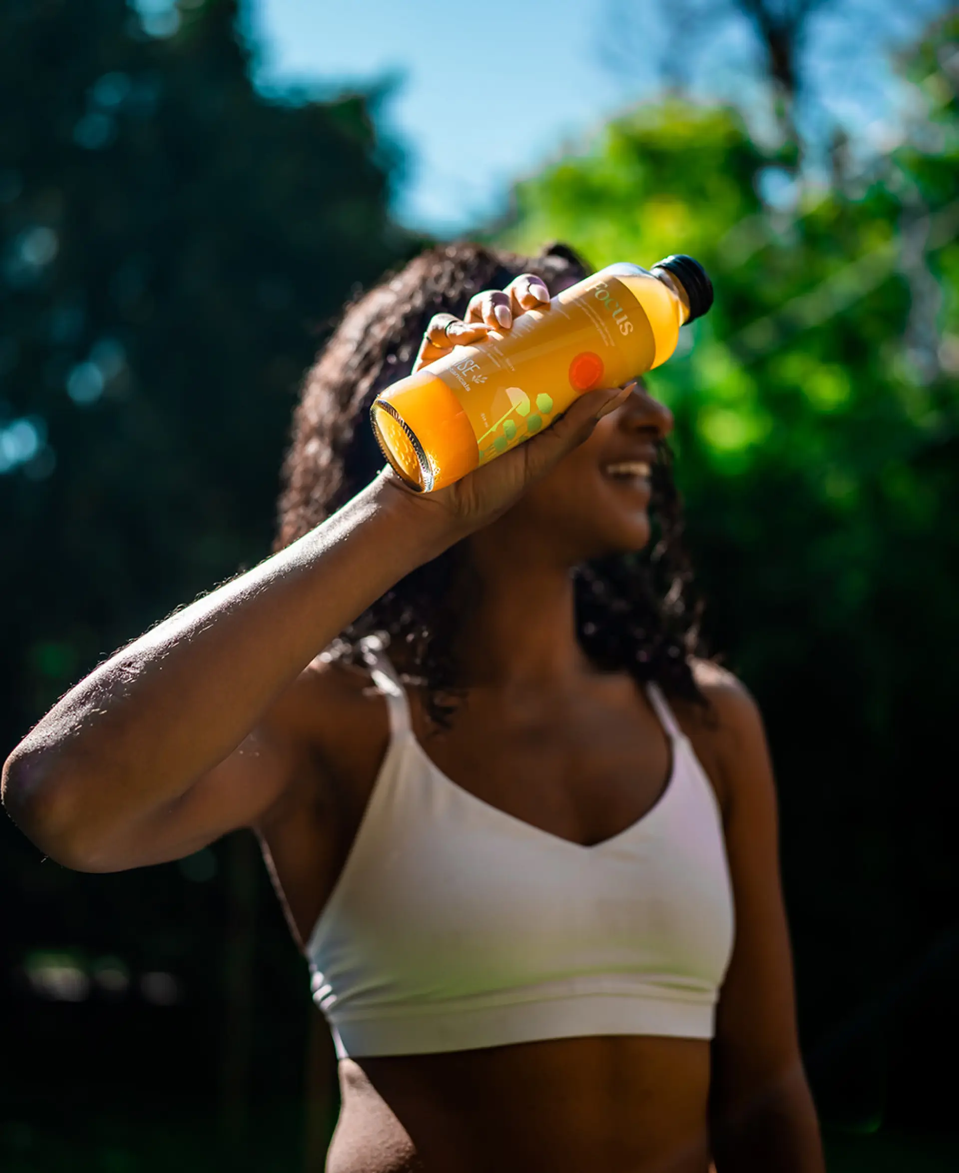 rise-botanicals-bottles-lifestyle-social-influencer